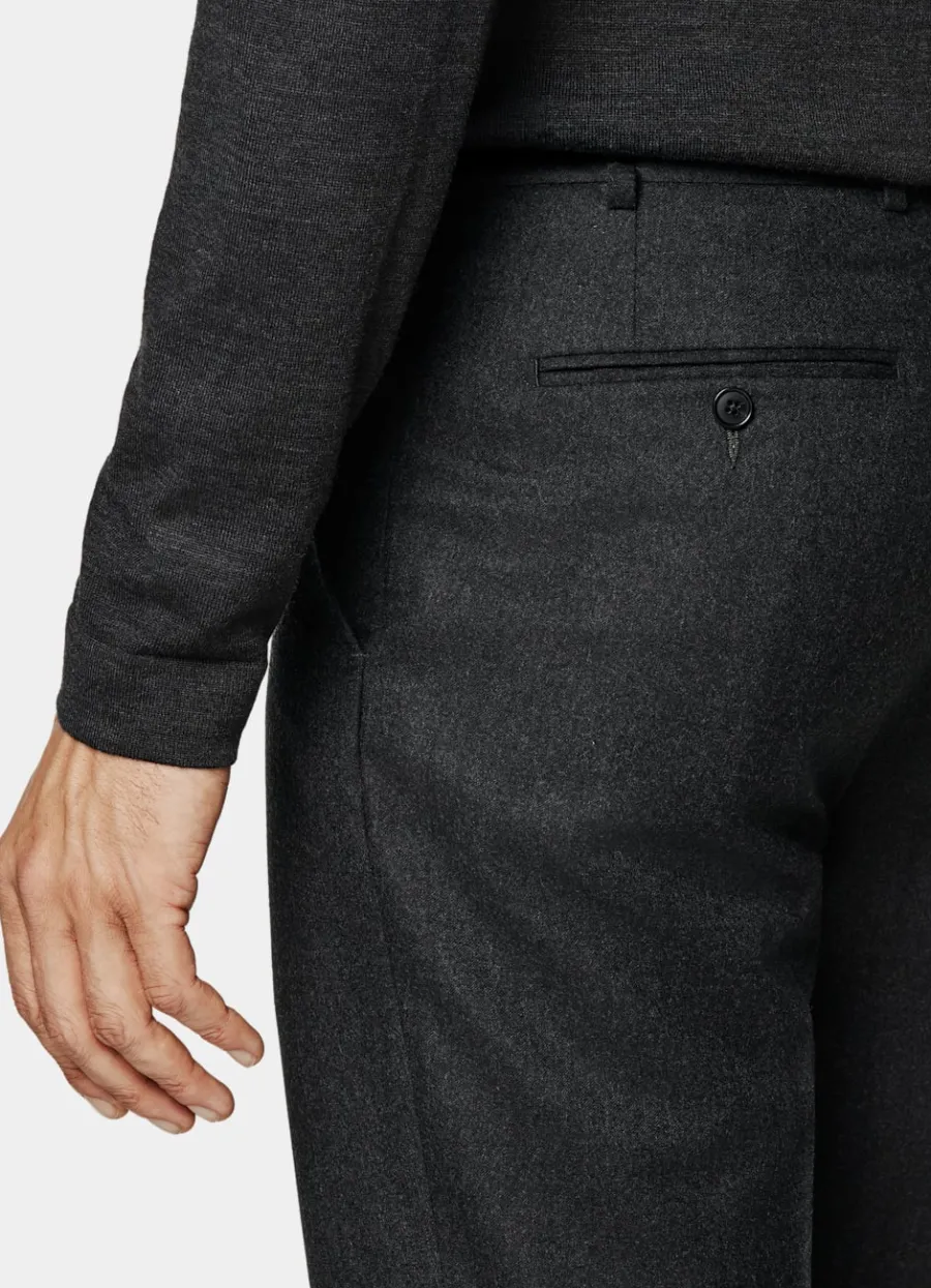 havana_anzug_dunkelgrau_tailored_fit_8-7.webp Best Havana Anzug dunkelgrau Tailored Fit Winterhochzeit | Hochzeitsanzüge