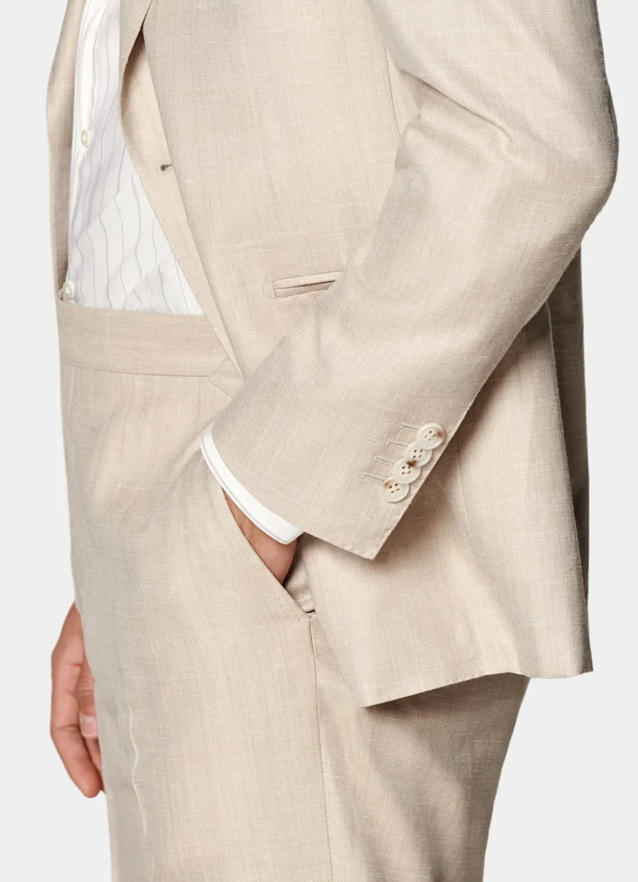 havana_anzug_sand_fischgrtmuster_tailored_fit_2-2.webp Shop Havana Anzug Fischgrätmuster Tailored Fit Formelle Hochzeit | Hochzeitsanzüge