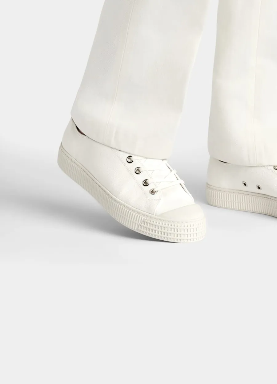 Store Sneaker Sneakers